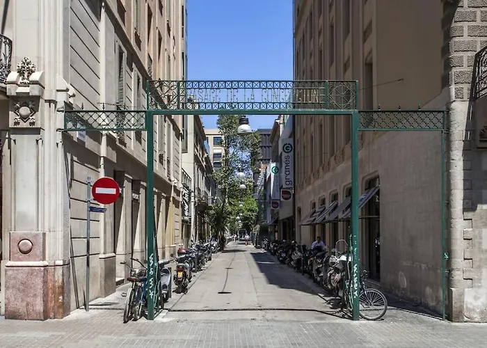 Canela Homes Rambla Cat برشلونة